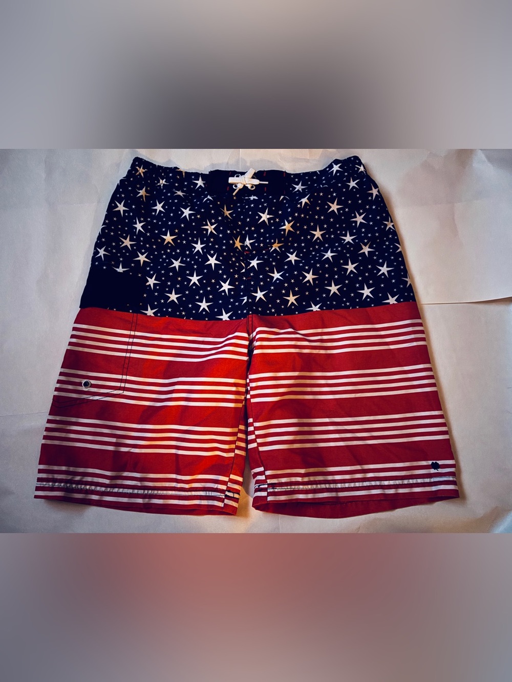 Lucky Brand Red & Navy Star-Stripe Swim Trunks no inside lining XL (18-20)